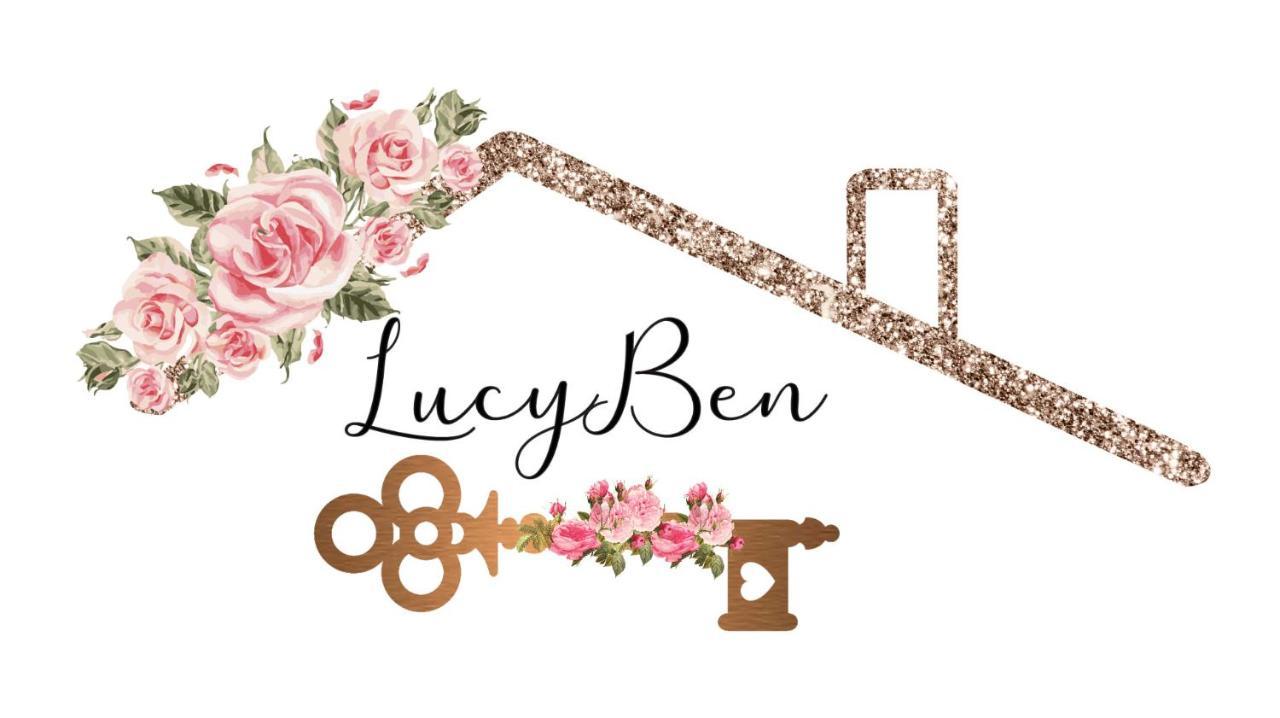 Lucyben Guesthouse กาสเชีย ภายนอก รูปภาพ
