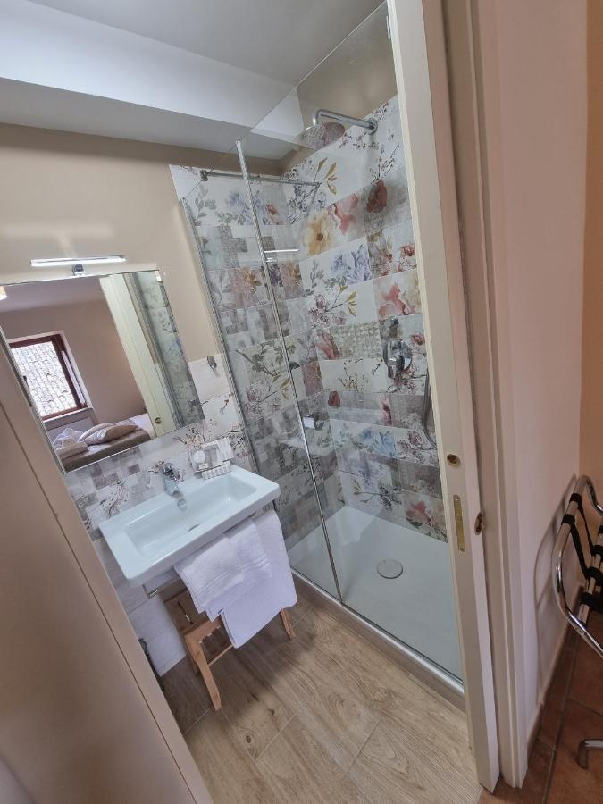 Lucyben Guesthouse กาสเชีย ภายนอก รูปภาพ