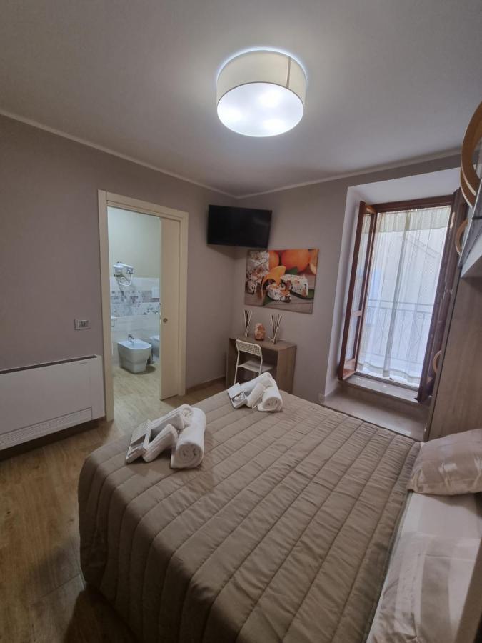 Lucyben Guesthouse กาสเชีย ภายนอก รูปภาพ